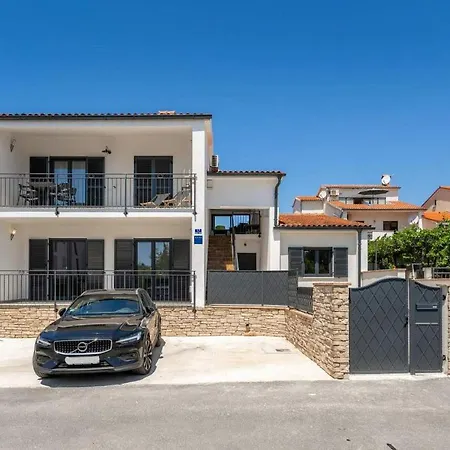 Apartament San Avia I *